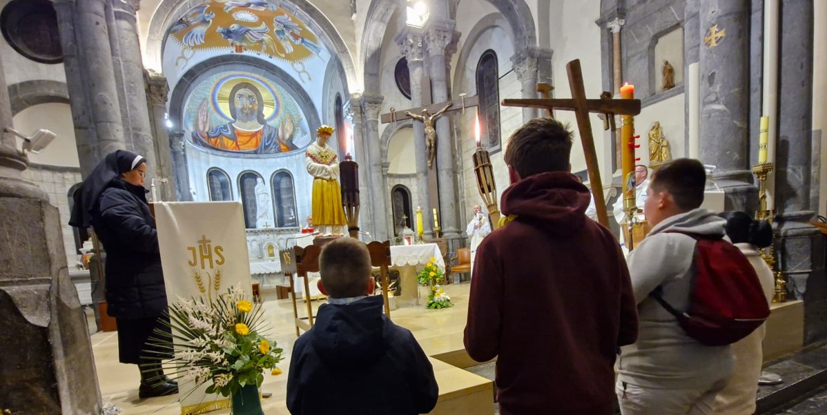Sur les pas de Marie, les jeunes de la Visitation à La Salette